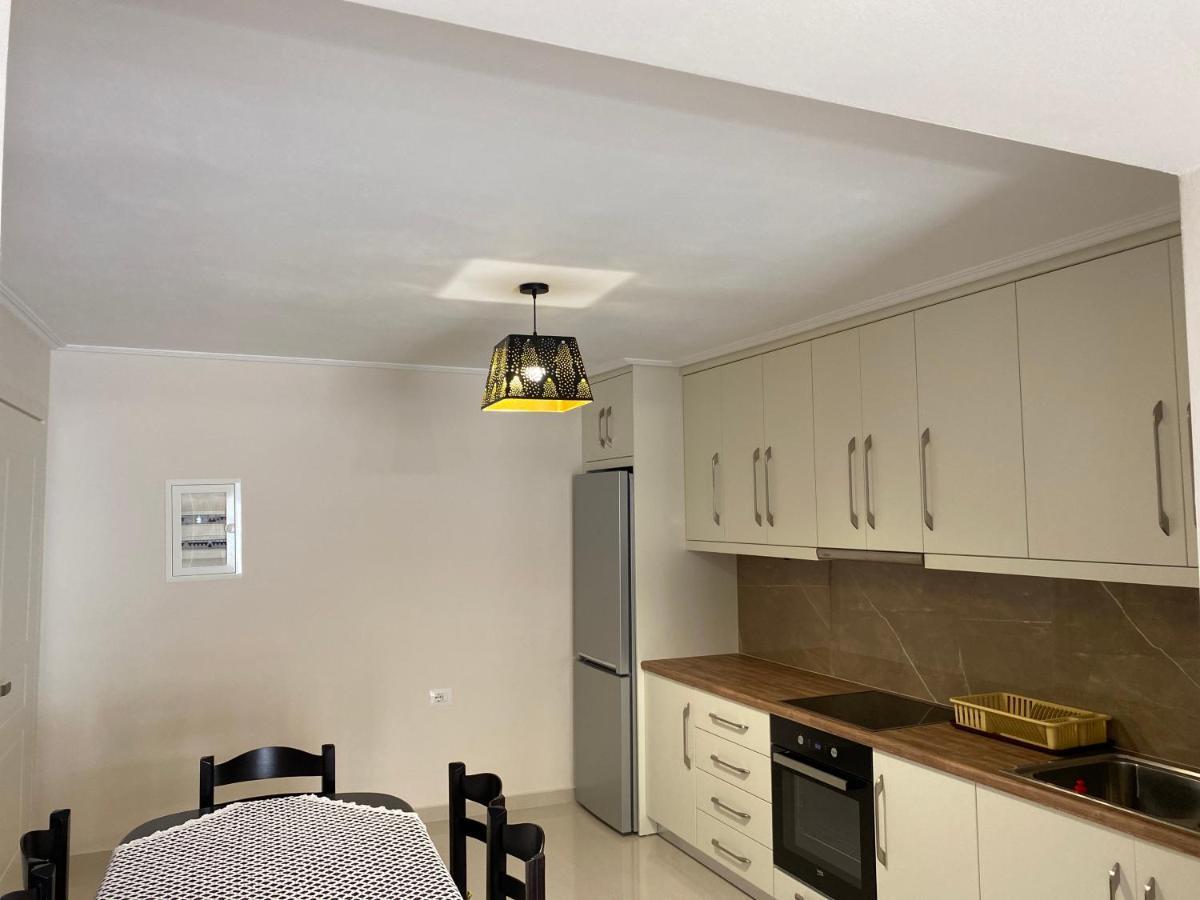 Ersid Apartaments In The Centre Sarandë Exteriör bild