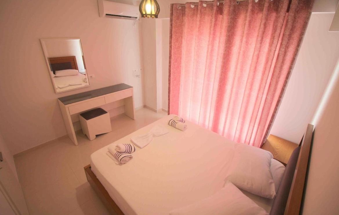 Ersid Apartaments In The Centre Sarandë Exteriör bild